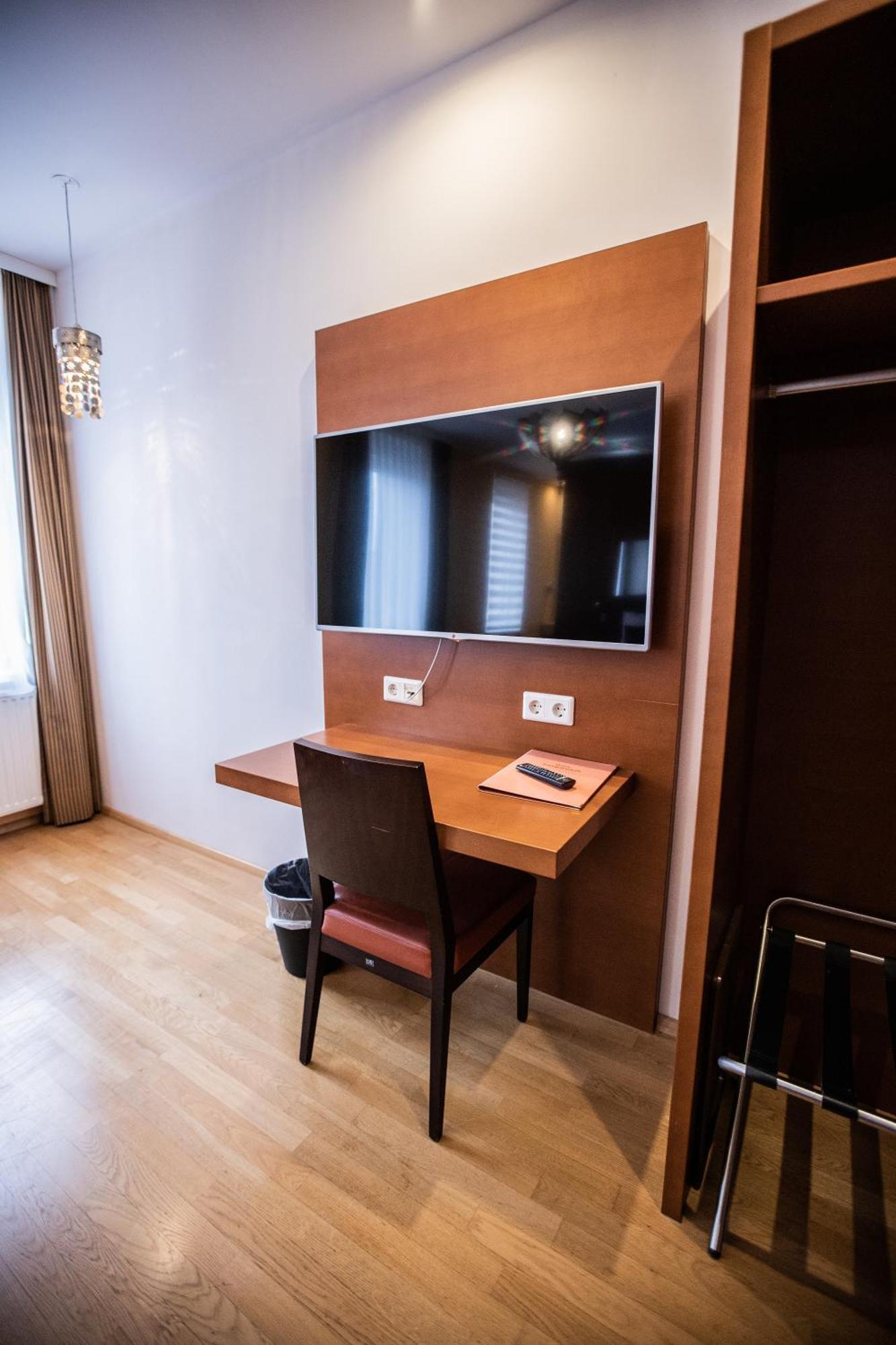 Hotel Stadt Wien Bad Schallerbach Extérieur photo